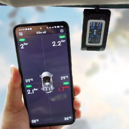 Cảm biến áp suất lốp ô tô gắn kính lái icar C340